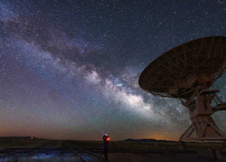 Rastrean el origen de las ráfagas rápidas de radio provenientes de nuestra galaxia