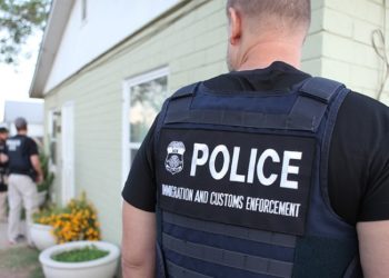 Curso de ICE para enseñar a ciudadanos cómo arrestar inmigrantes desata polémica