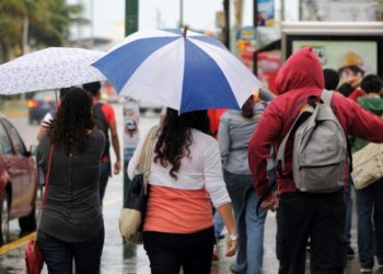 Chubascos y tormentas moderados para este domingo