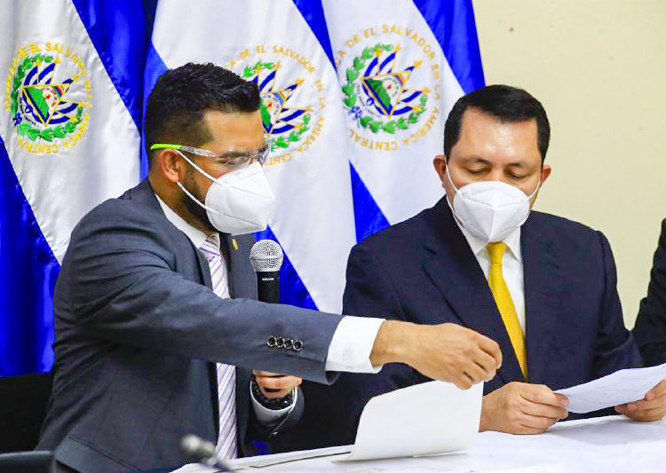 Hacienda entrega a Asamblea iniciativas para la ratificación de préstamos por $550 millones