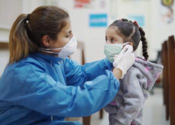 Un estudio revela que los niños pequeños son portadores de altos niveles de coronavirus