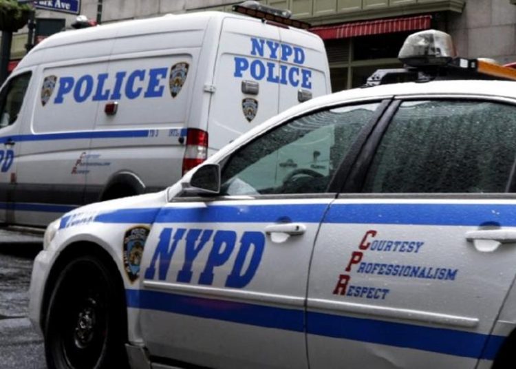 VIDEO | ADVERTENCIA: Un hombre abre fuego a plena luz del día y deja un muerto y un herido en Nueva York