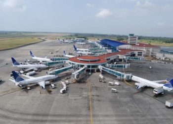Panamá abrirá su espacio aéreo la próxima semana