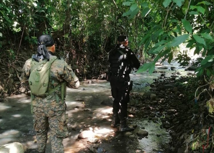 Policía localiza con vida a dos hombres privados de libertad en el departamento de Usulután