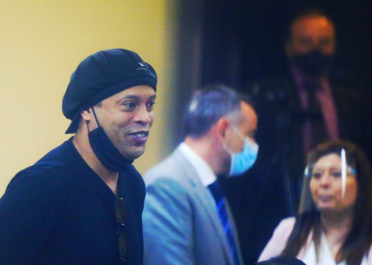 Ronaldinho presenta nuevo documental tras quedar en libertad