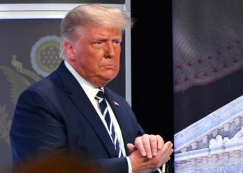 Trump, sobre el audio secreto de su hermana llamándolo «cruel»: «¿A quién le importa?»