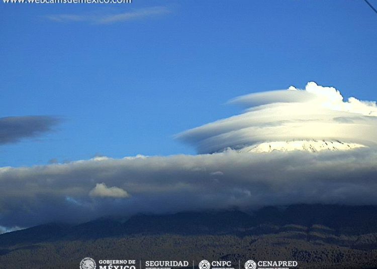 (VIDEO) Captan extraños sonidos parecidos a la turbina de un avión provenientes del volcán Popocatépetl en México