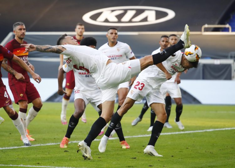 El Sevilla le da un repaso a la Roma y se mete en cuartos de la Europa League