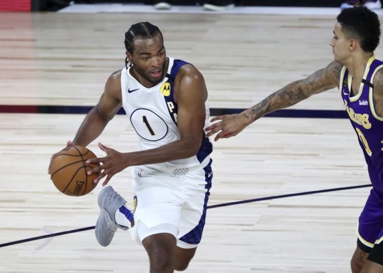 Lakers sigue en picada y los Pacers consiguen quedarse con el triunfo