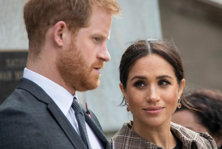 Hackers rusos robaron cientos de fotos al príncipe Harry y Meghan Markle