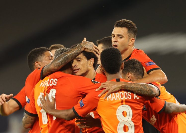 El Shaktar se exhibe ante el Basilea y reta al Inter