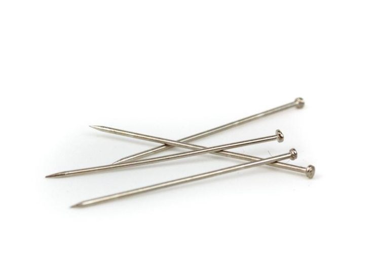 Un adolescente se queja de dolor en el pecho y descubren que tiene un alfiler en el corazón