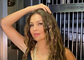 Thalía celebró sus 49 años con unas fotos en lencería