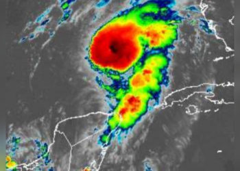 La tormenta Marco se convierte en huracán sobre el golfo de México