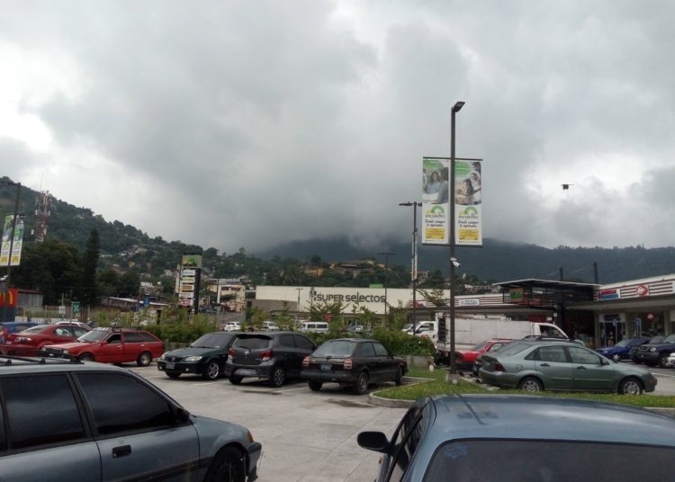 Tormentas de moderadas a fuertes para este sábado debido a la influencia de la tormenta tropical «Marco»