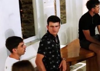 Detuvieron al capitán del Manchester United tras agredir a un policía en una pelea en la isla griega Mykonos