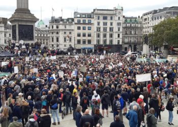 Protestas negacionistas en Europa contra la «tiranía médica»