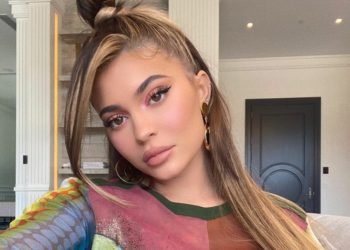 Kylie Jenner, inundada por el amor del clan Kardashian en su cumpleaños 23