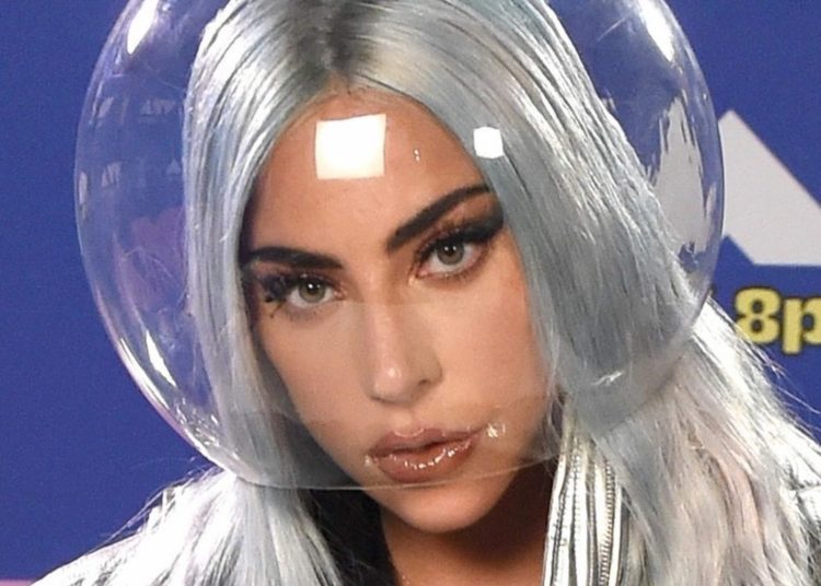 Lady Gaga arrasó en la gala de los MTV Video Music Awards