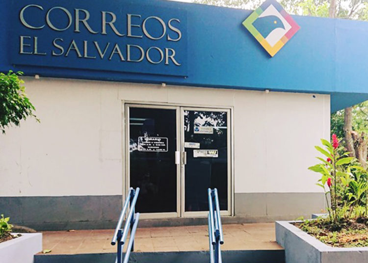 Correos El Salvador recibe certificación internacional por altos estándares de calidad
