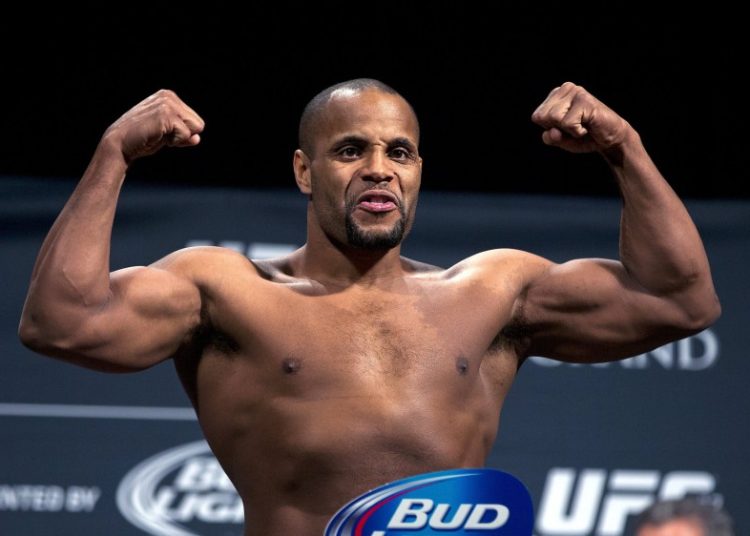 Daniel Cormier se retira de la UFC tras perder la pelea contra Stipe Miocic y quedarse casi ciego