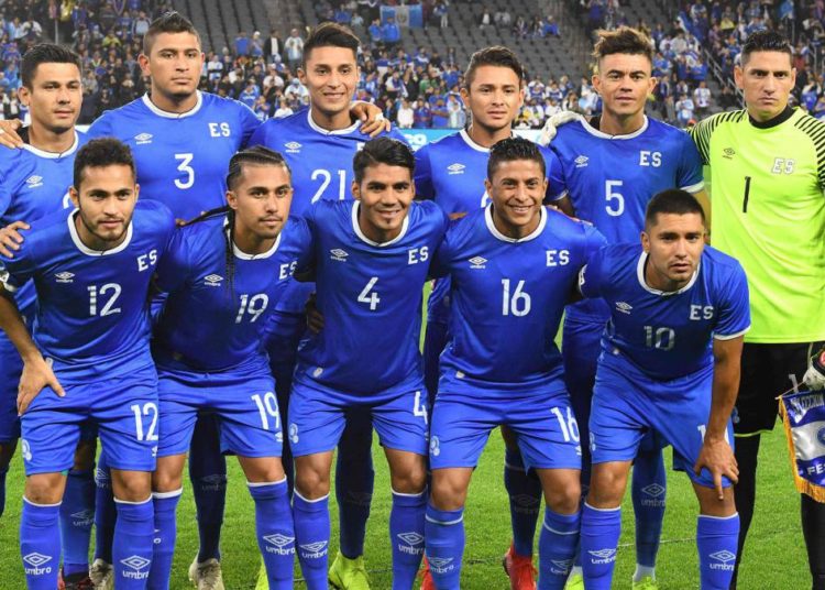 FIFA lanza advertencia de posible suspensión a El Salvador