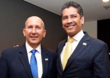 El caso más grande de saqueo de armas dentro de la FAES apunta hacia expresidente de ARENA