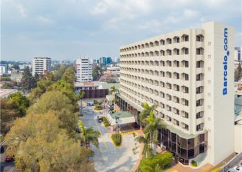 Sector hotelero de Guatemala reabre con estrictas medidas anticovid