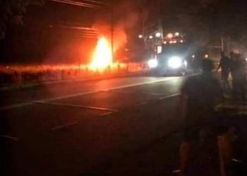 Dos aficionados al Firpo mueren en accidente de tránsito en desvío a playa El Espino