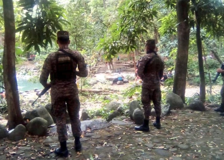 Autoridades ordenan vaciar piscinas de centros turísticos del país para evitar la afluencia de personas por covid-19