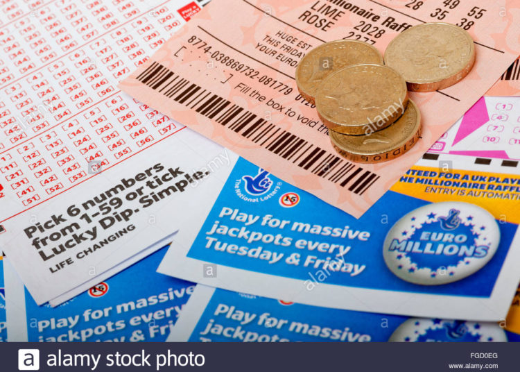 Gana la lotería y se hace millonario un día después de quedarse sin trabajo