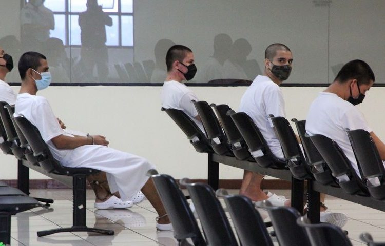 Condenan a penas entre tres y 40 años de prisión a 47 pandilleros de La Libertad