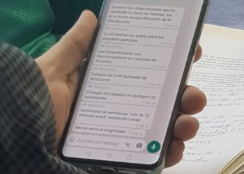 Captan a diputado Parker recibiendo información adelantada de auditoría de la CCR para cuestionar a ministro Anliker