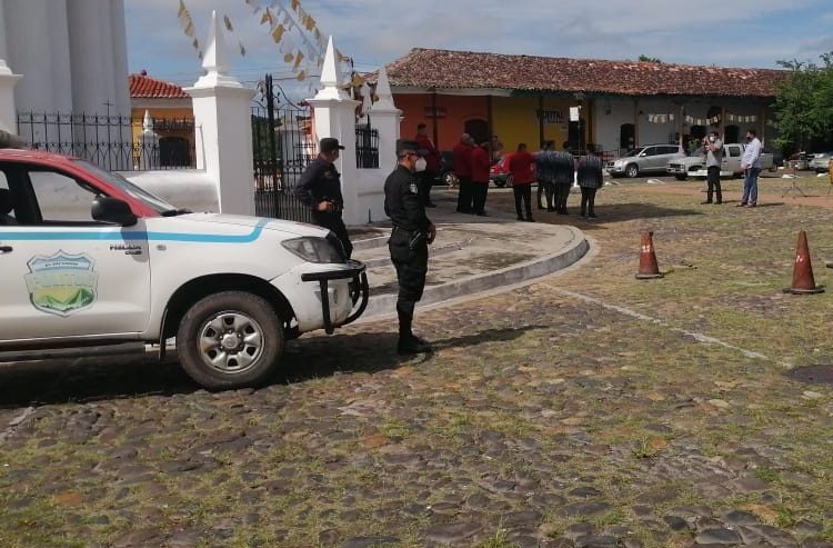 Korea dona un mil pares de lentes de protección a la PNC para evitar contagios de covid-19