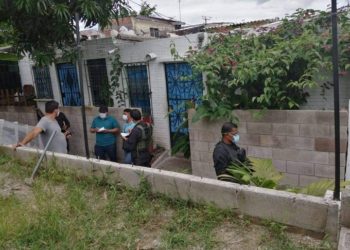 Policía de la DECO y su esposa encontrados muertos en su vivienda en San Bartolo, fueron asesinados por su propio hijo, que también mató a su hermana de 13 años