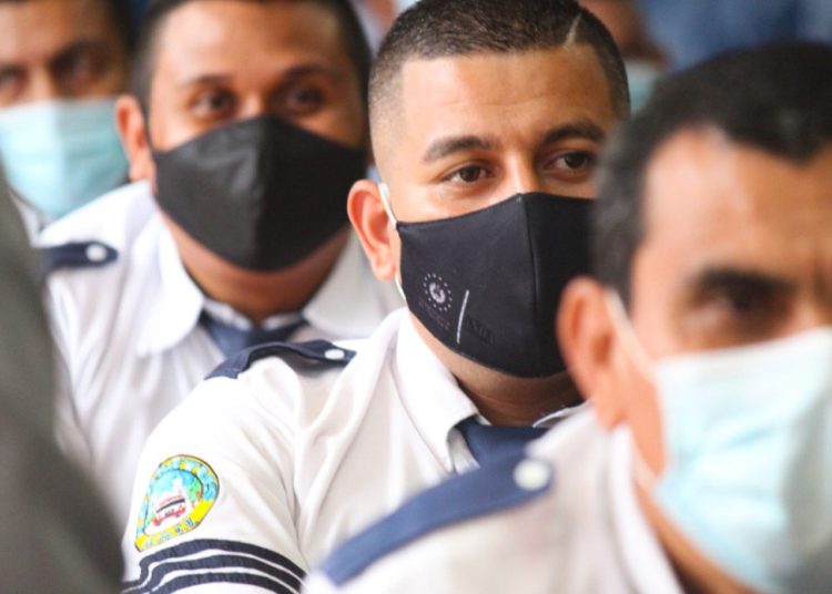 Capacitan a transportistas con protocolos sanitarios para próxima reapertura del sector