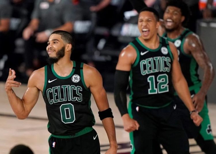 Los Celtics domina a Raptors y se colocan a un juego de ‘extinguir’ al campeón
