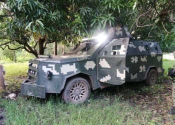La policía muestra la «máquina monstruo del Grupo Élite Cártel Jalisco Nueva Generación» y otros blindados de sus integrantes en México