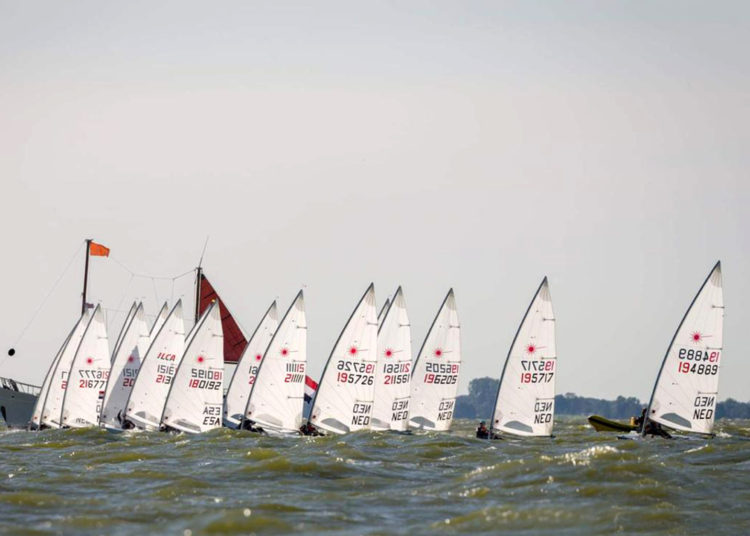 El velerista salvadoreño Enrique Arathoon con discreto debut en Holanda