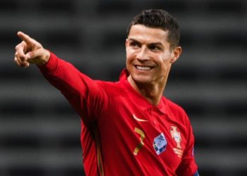 Cristiano Ronaldo marcó dos tantos espectaculares y llegó a 101 goles con la selección de Portugal