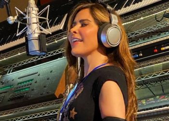 Gloria Trevi presume cuerpazo a sus 52 en playas de Cancún