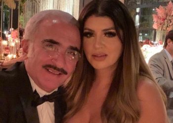 La novia de Vicente Fernández Jr. revela: «Soy una mujer fabricada» y cuenta sus cirugías