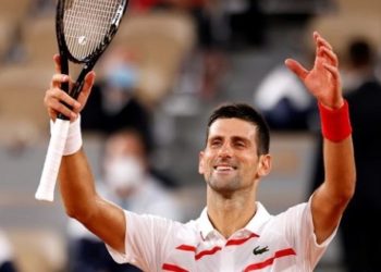 Djokovic ni se despeina en su debut en el torneo de Roland Garros