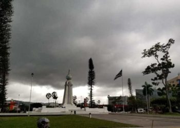 Chubascos y tormentas dispersas de moderadas a fuertes para este lunes