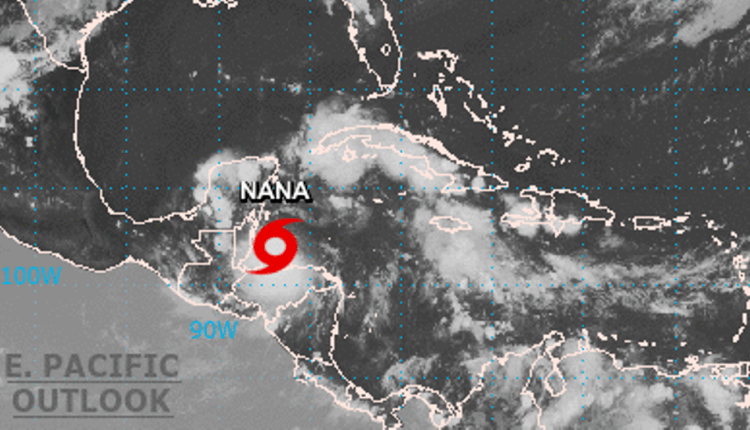 El huracán «Nana» pierde fuerza y se degrada a tormenta tropical al tocar tierra en Belice y avanza hacia Guatemala y México