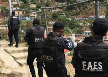 (VIDEO) El PSG pierde otra vez en medio de una batalla campal que termina con cinco expulsados