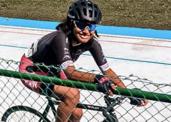 La ciclista salvadoreña Serena Torres sufre fuerte caída y queda fuera de la temporada en Italia