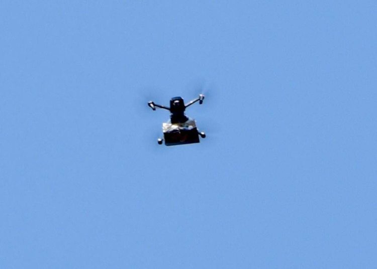 Un dron deja caer cientos de paquetitos con marihuana en Israel