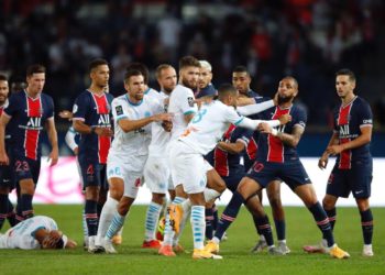 (VIDEO) El PSG pierde otra vez en medio de una batalla campal que termina con cinco expulsados