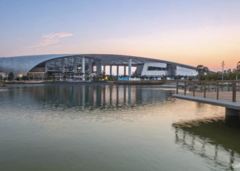 (VIDEO) El SoFi Stadium es el majestuoso estadio más caro de la historia que se inauguró en Los Ángeles y tiene una pantalla 360° nunca vista